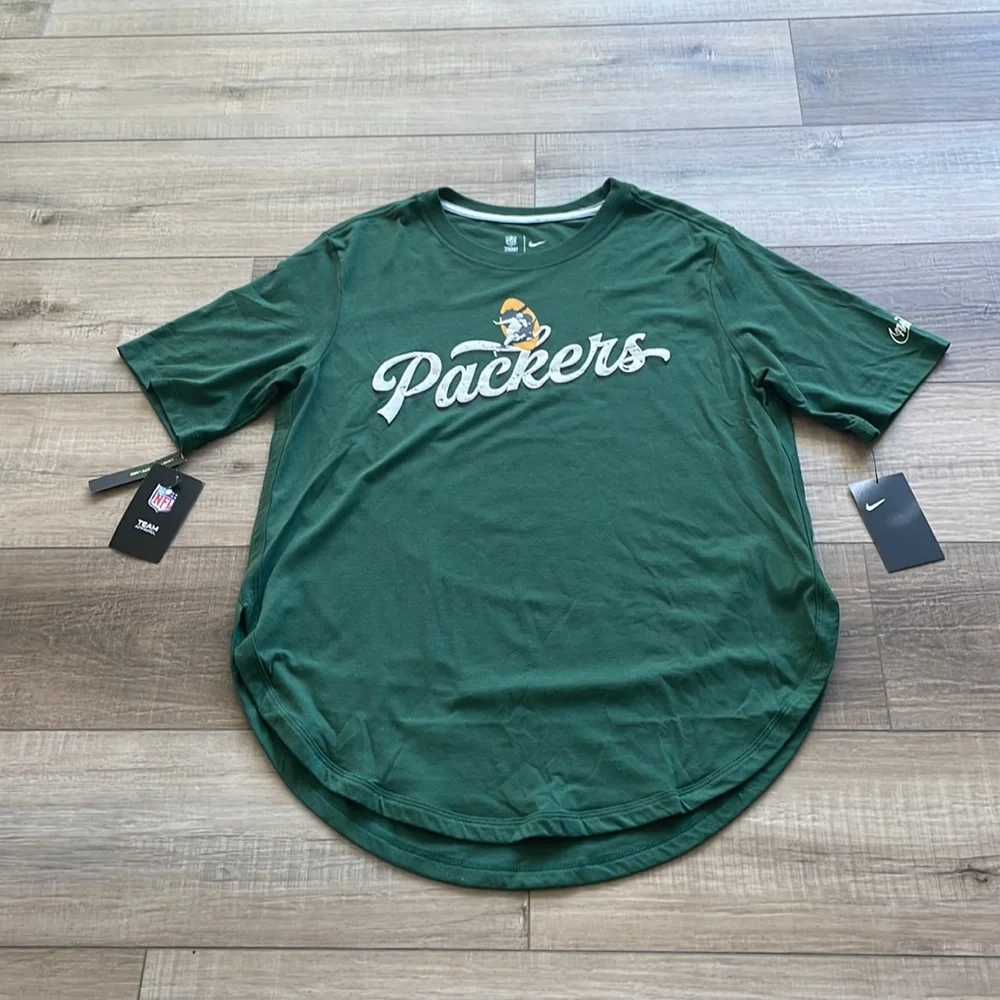 NWT Nike Green Bay Packers NFL Football Old School Green T-Shirt